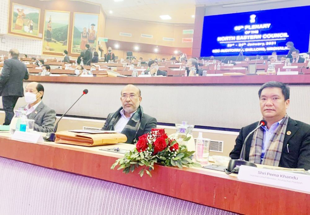 Nagaland Chief Minister, Neiphiu Rio (extreme left) with his Manipur and Arunachal counterparts at the NEC plenary session in Shillong on January 23. (Twitter/@PemaKhanduBJP)